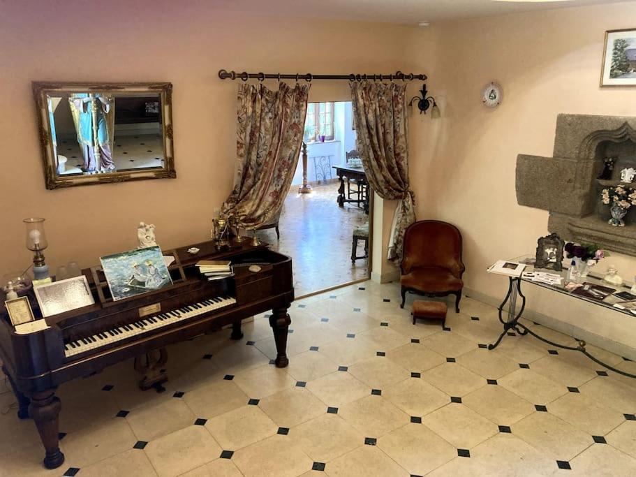 La Forge De La Coudraie Bed and Breakfast Pleugueneuc Εξωτερικό φωτογραφία